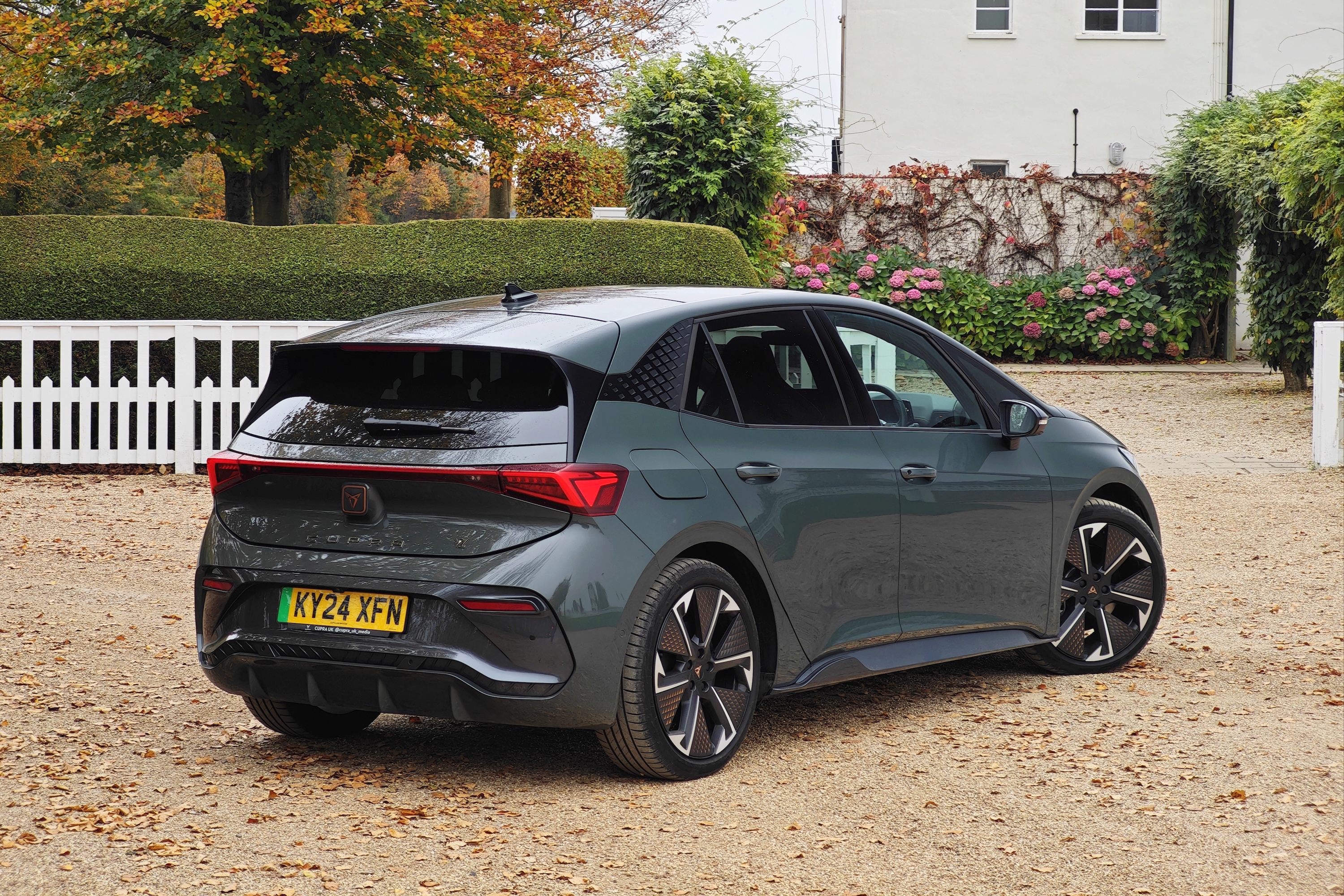 The back of the Cupra Born VZ.