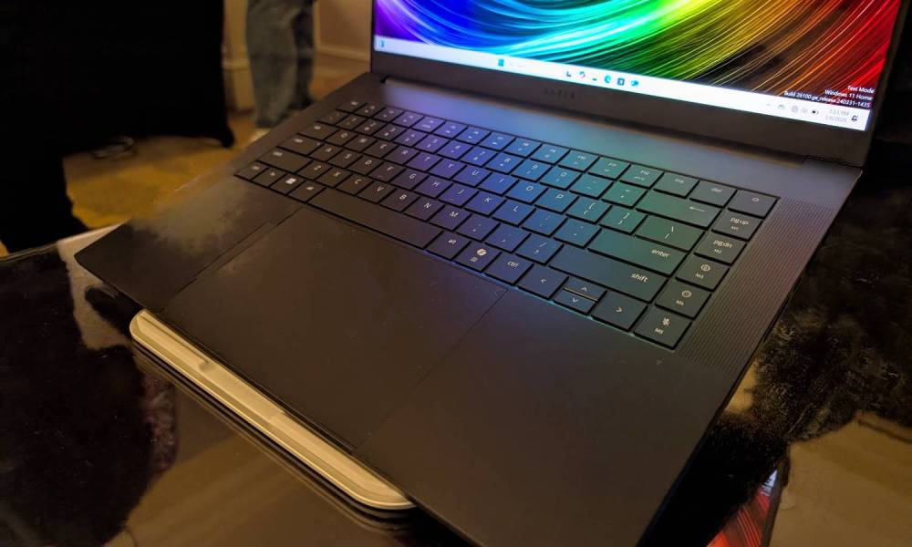 razer blade 16 converts to amd gets thinner 2025